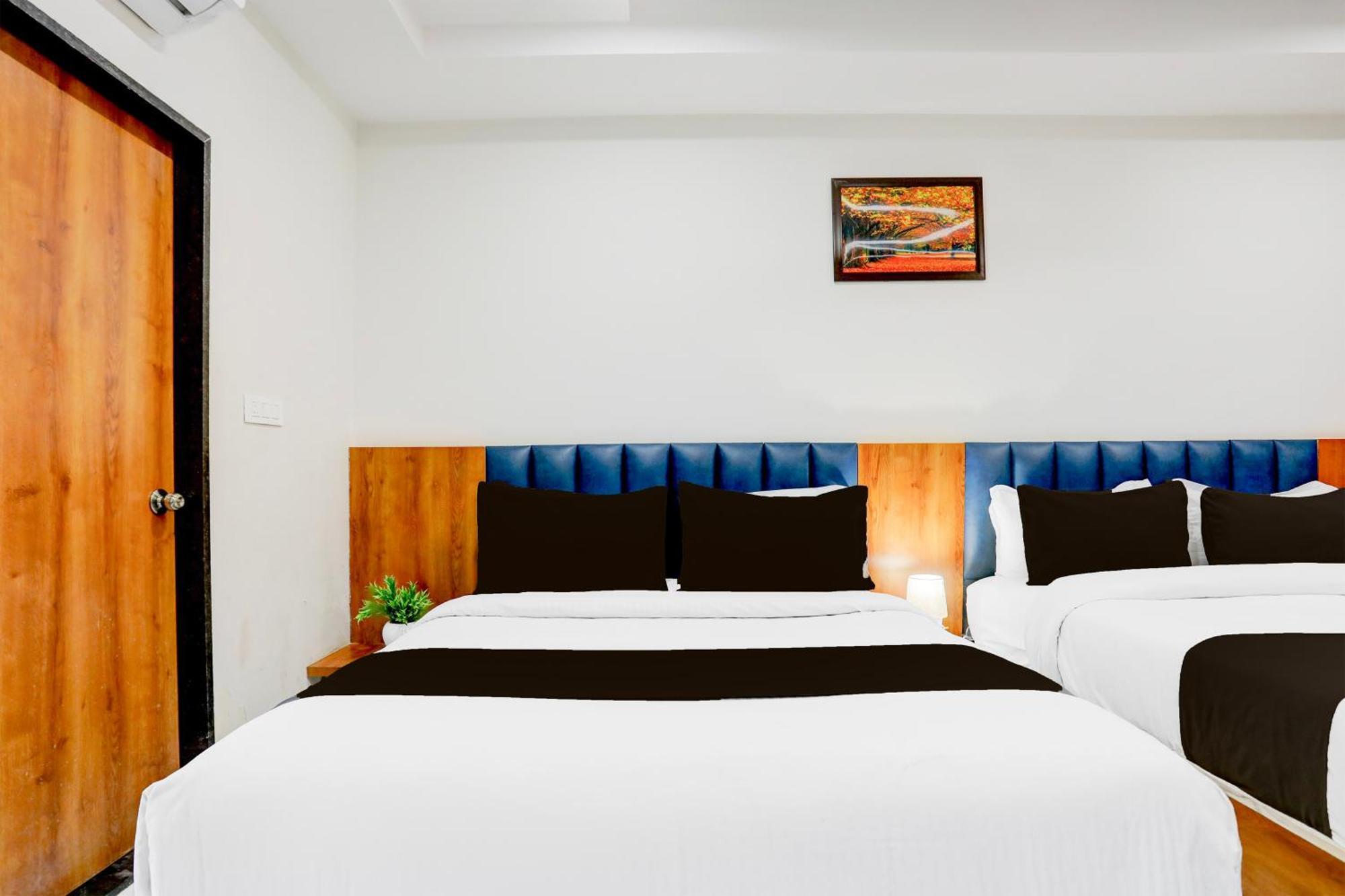 Super Townhouse Ambaji Formerly Hotel Kardhar Inn ภายนอก รูปภาพ