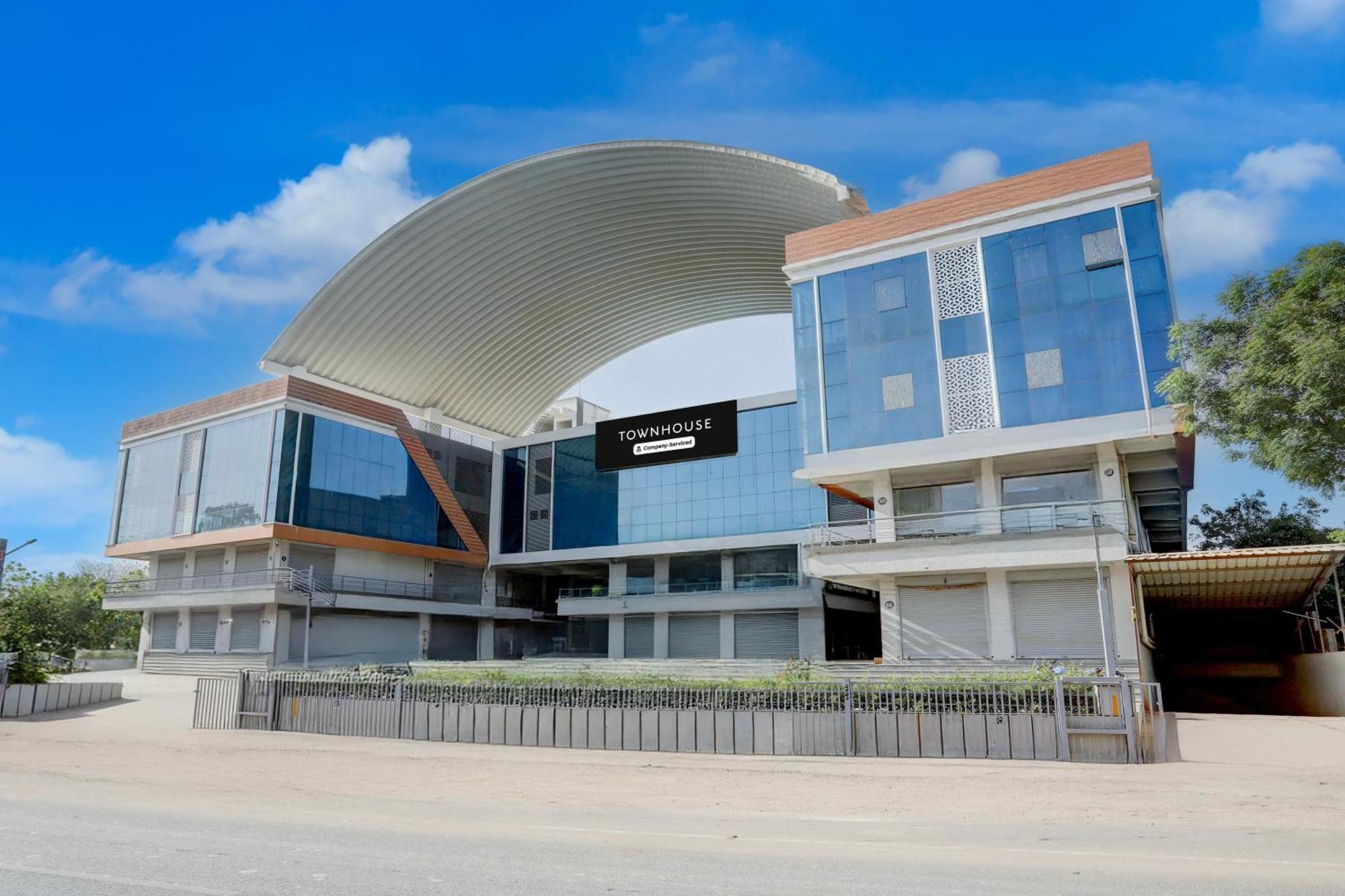 Super Townhouse Ambaji Formerly Hotel Kardhar Inn ภายนอก รูปภาพ